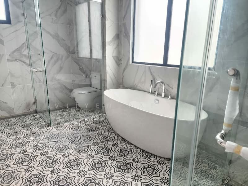 Semi-Detached House for Sale in Setia Eco Park (Setia Alam) - VIIYEN YAP FY - Bathroom - PropertyGuru.com.my