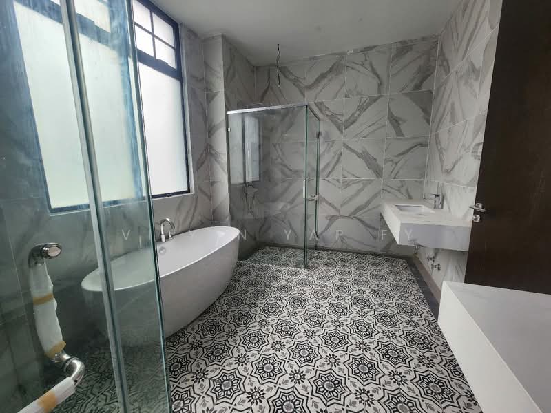 Semi-Detached House for Sale in Setia Eco Park (Setia Alam) - VIIYEN YAP FY - Bathroom - PropertyGuru.com.my