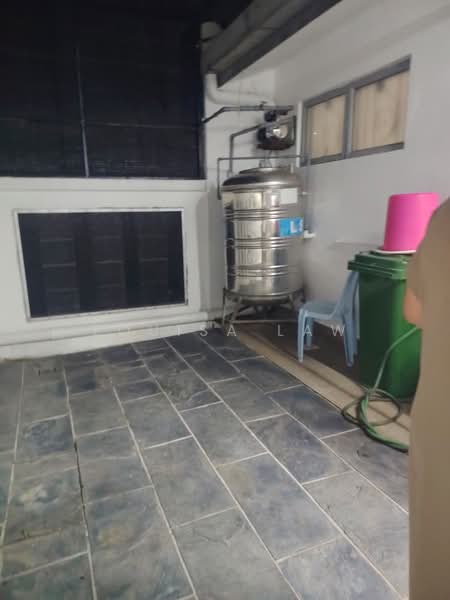 2.5-storey Terraced House for Sale in Taman Bukit Serdang (Seri Kembangan) - Louisa Law - Exterior - PropertyGuru.com.my