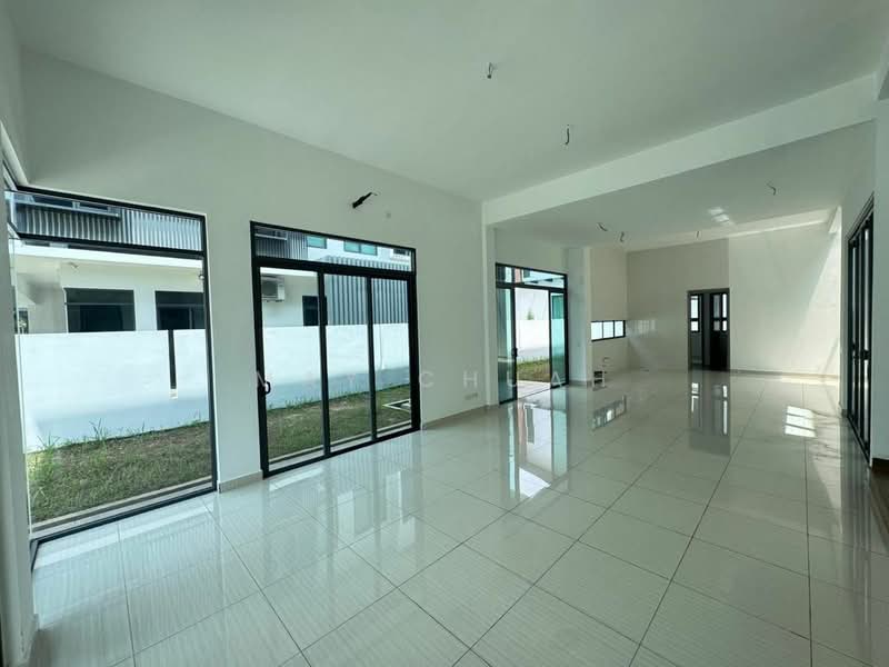 Semi-Detached House for Sale in Iskandar Puteri (Nusajaya) (Johor) - May Chuah - Living Room - PropertyGuru.com.my