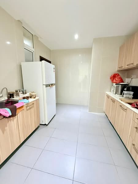Condominium for Sale at KSL D'Esplanade Residence - Reny Hee - Kitchen - PropertyGuru.com.my