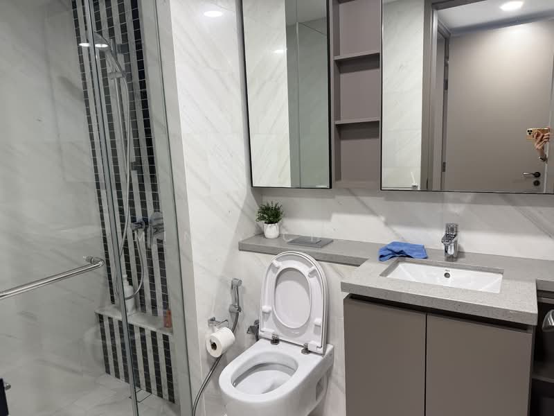 Service Residence for Sale at Eaton Residence - Mindy Chong - Bathroom - PropertyGuru.com.my