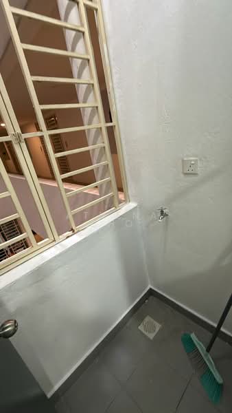 Service Residence for Rent at Mesahill - Athena Cho - Corridor - PropertyGuru.com.my