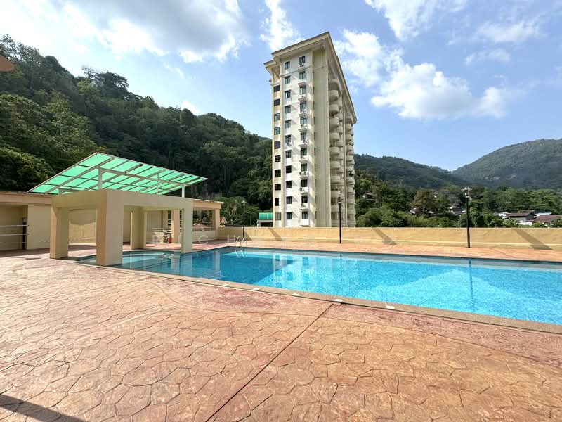 Penhill Perdana Condominium untuk Untuk Dijual - RM 560,000, Feb 2026 - Swimming pool - PropertyGuru.com.my