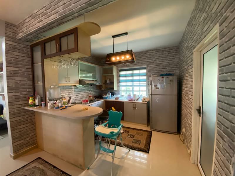 Bungalow for Sale in Senawang (Negeri Sembilan) - Wan Ishak - Kitchen - PropertyGuru.com.my