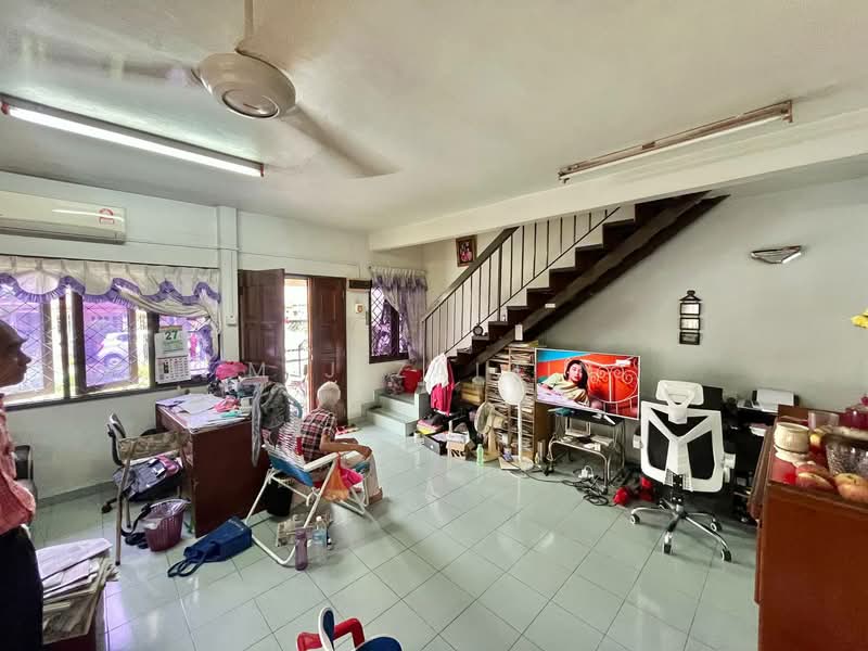 2-storey Terraced House for Sale in Ampang (Kuala Lumpur) - M.J Zairin - Living Room - PropertyGuru.com.my