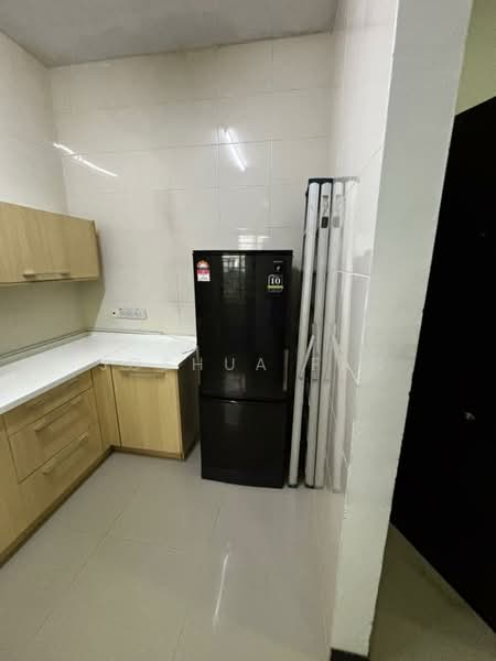 Apartment for Rent at Desa Idaman Residences - Joshua Fan - Kitchen - PropertyGuru.com.my