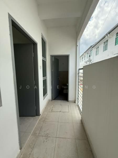 Rumah Teres 2 Tingkat untuk Dijual di Skudai (Johor) - Joanne Yong - Corridor - PropertyGuru.com.my