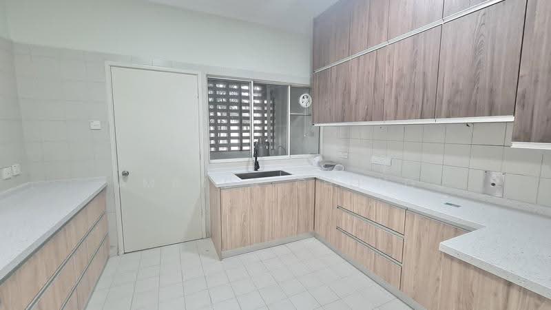 Condominium for Sale at Bungaraya Condominium - Amanda Chong - Kitchen - PropertyGuru.com.my