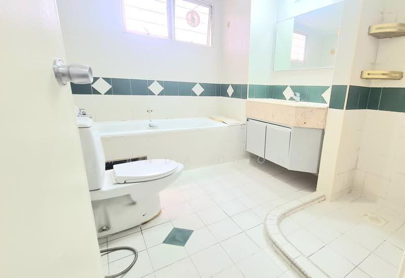 Condominium for Sale at Bungaraya Condominium - Amanda Chong - Bathroom - PropertyGuru.com.my