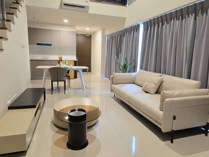 Service Residence for Sale at 8th & Stellar - Li Yee Yap - Living Room - PropertyGuru.com.my