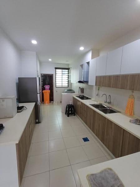 2-storey Terraced House for Sale in Seremban 2 (Negeri Sembilan) - Ken Tham - Kitchen - PropertyGuru.com.my