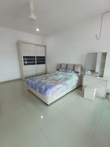 2-storey Terraced House for Sale in Seremban 2 (Negeri Sembilan) - Ken Tham - Bedroom - PropertyGuru.com.my