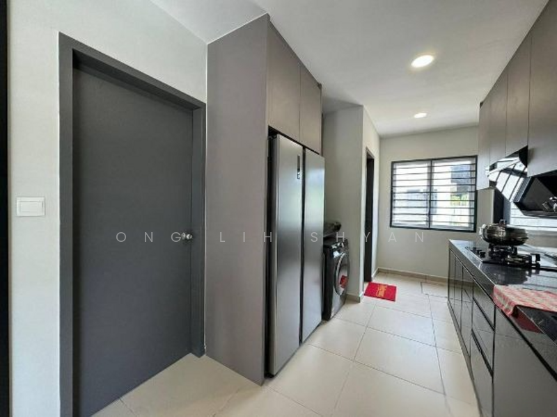 Taman Puncak Tropicana @ Gelang Patah untuk Untuk Dijual - RM 680,000, Mac 2026 - Kitchen - PropertyGuru.com.my