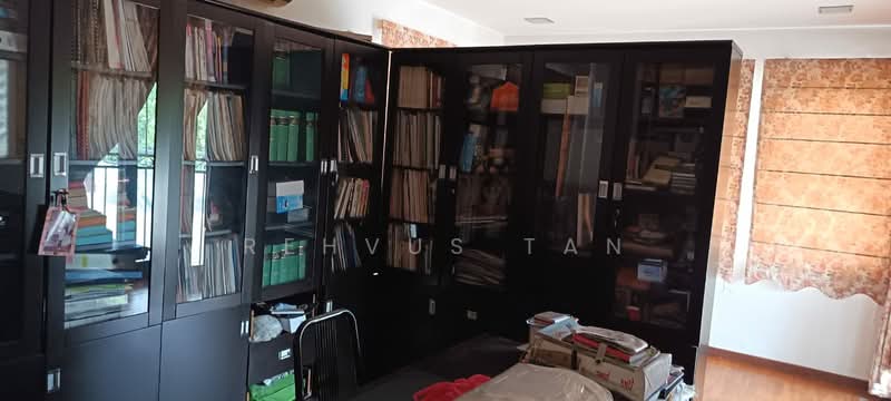 Bungalow for Sale in Bukit Rahman Putra (Sungai Buloh) - Rehvus Tan - Study - PropertyGuru.com.my