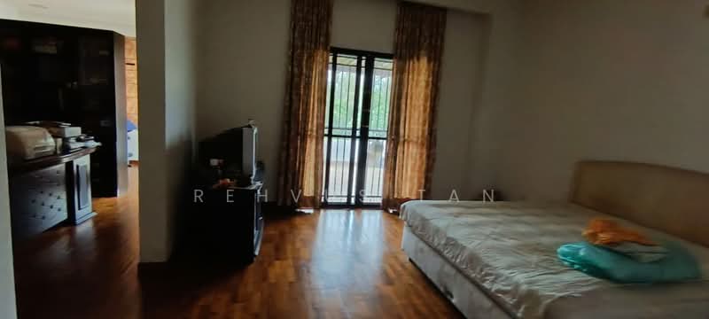 Bungalow for Sale in Bukit Rahman Putra (Sungai Buloh) - Rehvus Tan - Bedroom - PropertyGuru.com.my