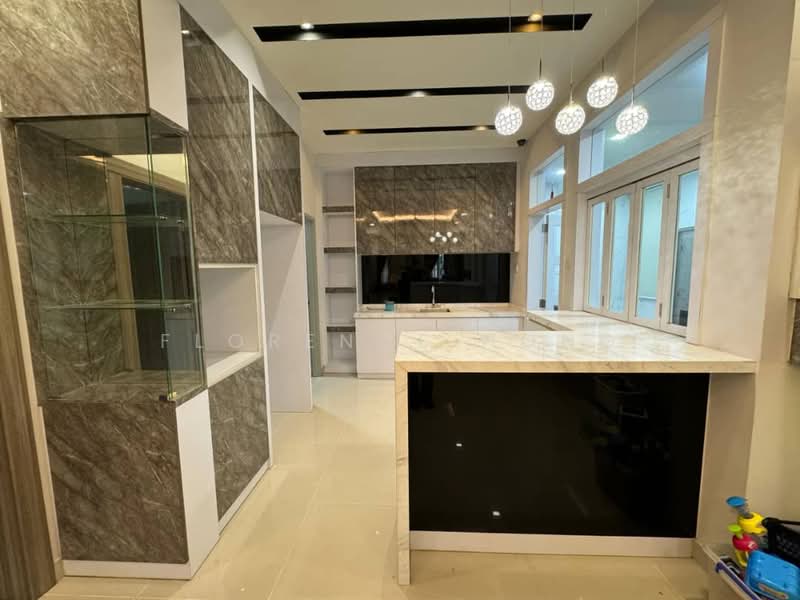 Taman Gaya untuk Untuk Dijual - RM 1,550,000, Mac 2026 - Kitchen - PropertyGuru.com.my