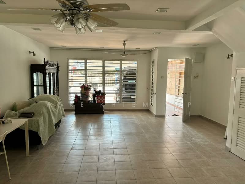 Rumah Teres 2 Tingkat untuk Disewa di Kajang (Selangor) - Yoke Khiem Yap - Living Room - PropertyGuru.com.my