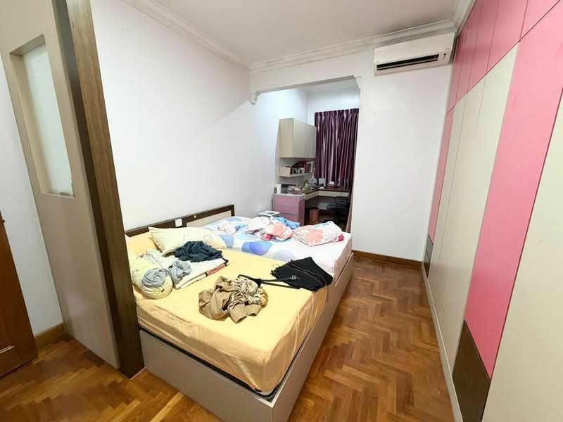 2-storey Terraced House for Sale in Taman Perling (Perling) - Iden Tan - Bedroom - PropertyGuru.com.my
