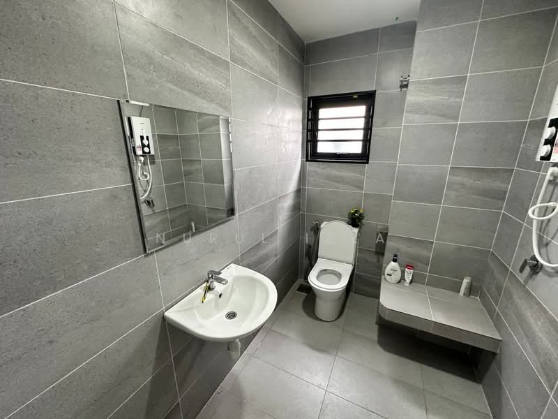 2-storey Terraced House for Sale in Cyberjaya (Selangor) - Nurul Izza - Bathroom - PropertyGuru.com.my