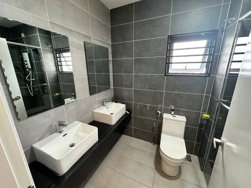 2-storey Terraced House for Sale in Cyberjaya (Selangor) - Nurul Izza - Bathroom - PropertyGuru.com.my