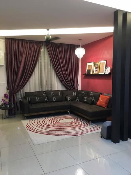 3-storey Terraced House for Sale in Kajang (Selangor) - Haslinda Ahmad Razali - Living Room - PropertyGuru.com.my