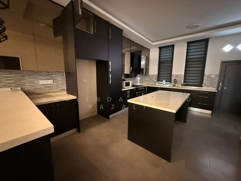 3-storey Terraced House for Sale in Kajang (Selangor) - Haslinda Ahmad Razali - PropertyGuru.com.my