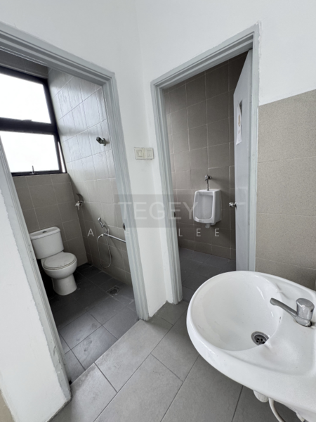 Bukit Jelutong untuk Untuk Dijual - RM 6,800,000, Mac 2026 - Bathroom - PropertyGuru.com.my