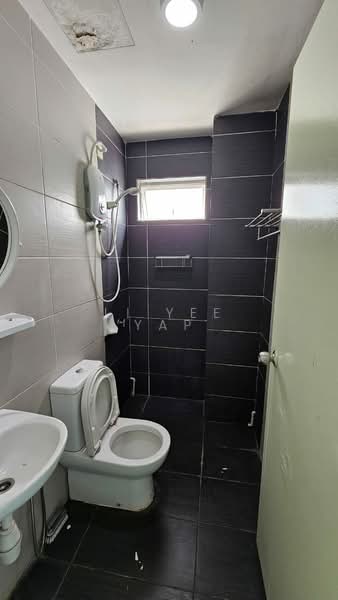 Condominium for Sale at Ehsan Residence - Li Yee Yap - Bathroom - PropertyGuru.com.my