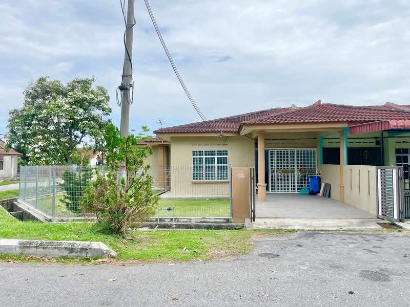 Terraced House for Sale in Banting (Selangor) - Hasliza Hassan - Exterior - PropertyGuru.com.my