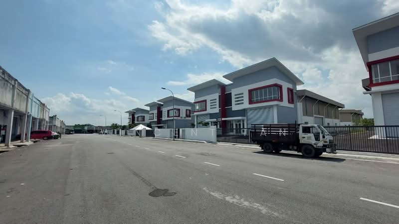 Semi-D Factory for Rent in Nilai (Negeri Sembilan) - Vincent Tan - Exterior - PropertyGuru.com.my