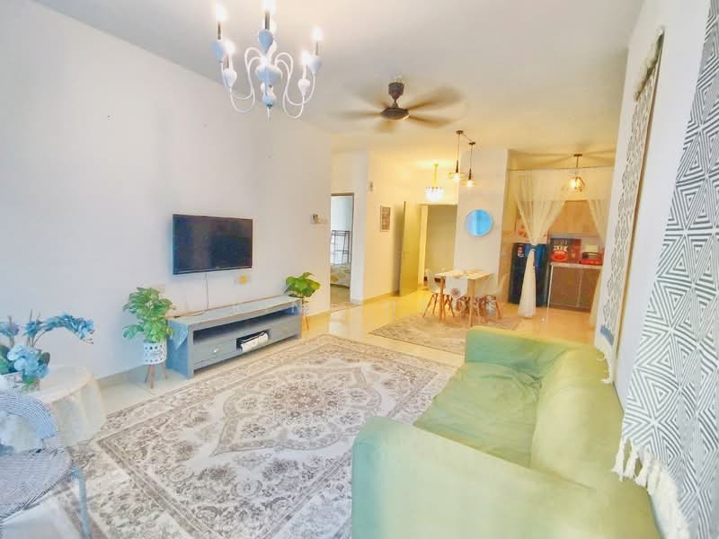 Dwiputra Residences untuk Untuk Disewa - RM 2,199 /bulan, Mac 2026 - Living Room - PropertyGuru.com.my