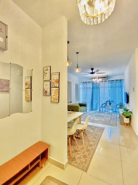 Dwiputra Residences untuk Untuk Disewa - RM 2,199 /bulan, Mac 2026 - Living Room - PropertyGuru.com.my