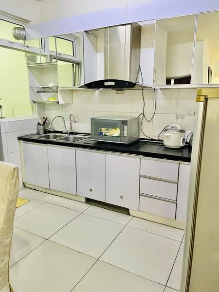 Condominium for Rent at Dwiputra Residences - Erin Yusof - Kitchen - PropertyGuru.com.my