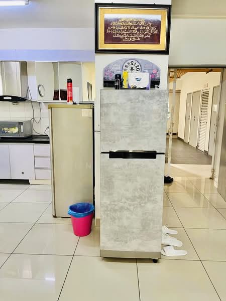 Condominium for Rent at Dwiputra Residences - Erin Yusof - Kitchen - PropertyGuru.com.my