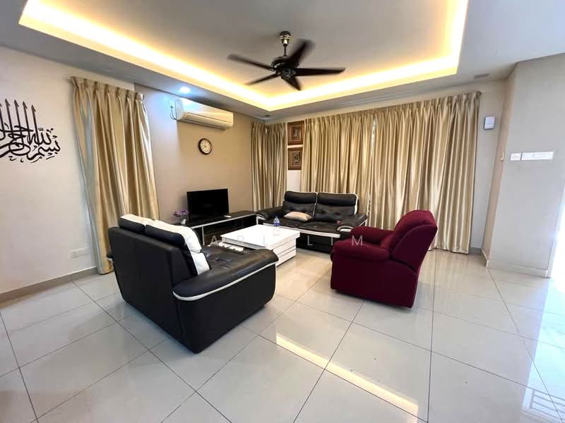 Cluster House for Sale in Taman Sierra Perdana (Masai) - Karl Lim - Living Room - PropertyGuru.com.my