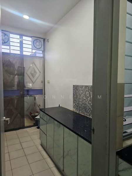 Sunway Lenang Heights untuk Untuk Dijual - RM 1,880,000, Mac 2026 - Kitchen - PropertyGuru.com.my
