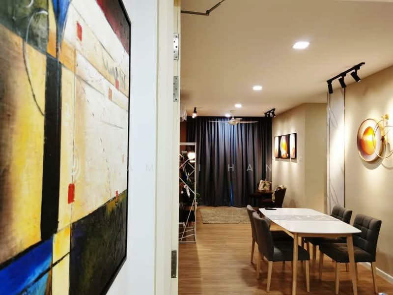 Condominium for Sale at Lakefront Residence - Yam Yi Han - Dining Room - PropertyGuru.com.my