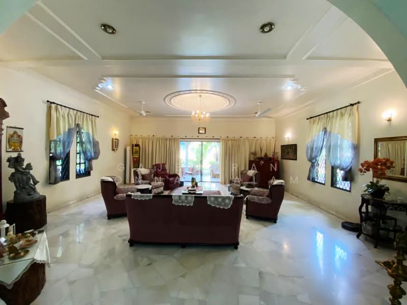 Rumah Banglo untuk Dijual di Taman Yarl (Jalan Klang Lama (Old Klang Road)) - GAJENDRAN PONNAMPALAM - Living Room - PropertyGuru.com.my