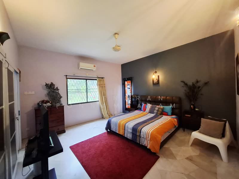 Rumah Banglo untuk Dijual di Taman Yarl (Jalan Klang Lama (Old Klang Road)) - GAJENDRAN PONNAMPALAM - Bedroom - PropertyGuru.com.my