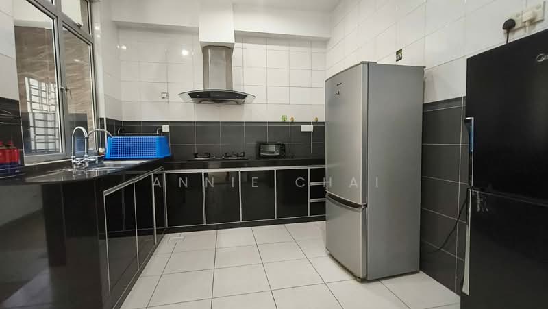 Idaman Residence untuk Untuk Disewa - RM 2,700 /bulan, Feb 2026 - Kitchen - PropertyGuru.com.my