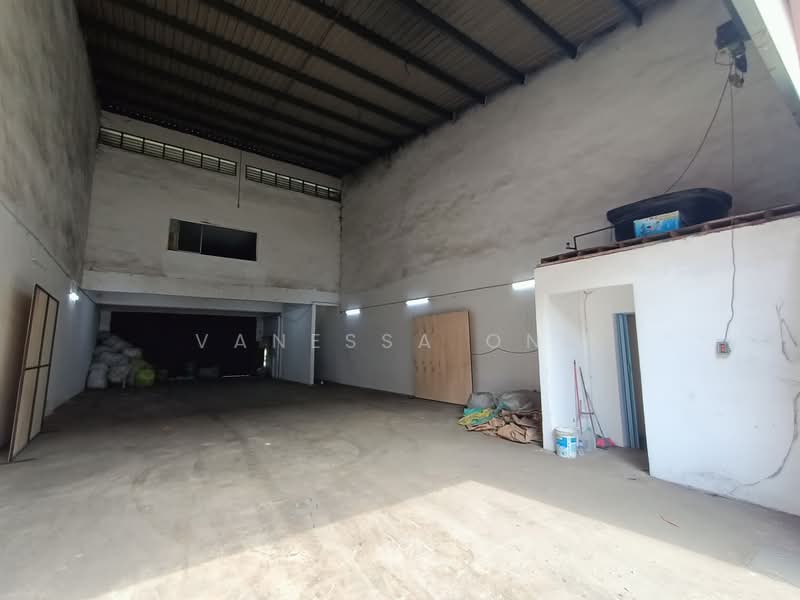 Factory for Rent in Rawang (Selangor) - Vanessa Ong - Interior - PropertyGuru.com.my