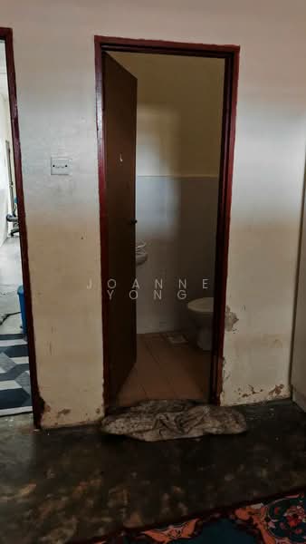 Single Storey Terrace @ Jalan Kebangsaan x, Taman Universiti, Skudai Johor untuk Untuk Dijual - RM 450,000, Feb 2026 - Bathroom - PropertyGuru.com.my