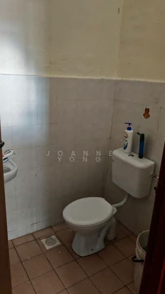Single Storey Terrace @ Jalan Kebangsaan x, Taman Universiti, Skudai Johor untuk Untuk Dijual - RM 450,000, Feb 2026 - Bathroom - PropertyGuru.com.my