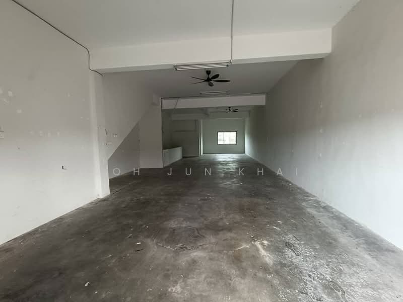 Shop for Rent in Durian Tunggal (Melaka) - Goh Jun Khai - Interior - PropertyGuru.com.my