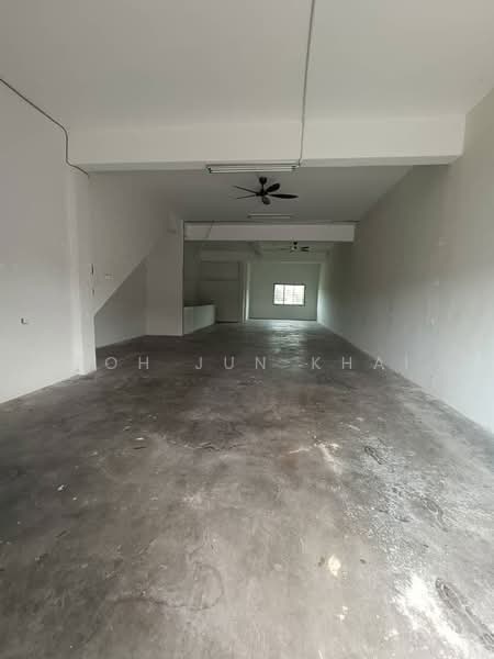 Shop for Rent in Durian Tunggal (Melaka) - Goh Jun Khai - Interior - PropertyGuru.com.my