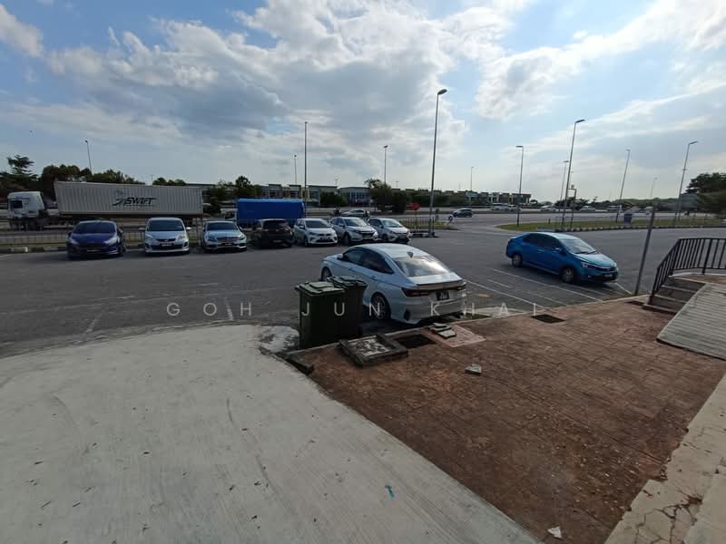 Shop for Rent in Durian Tunggal (Melaka) - Goh Jun Khai - Exterior - PropertyGuru.com.my