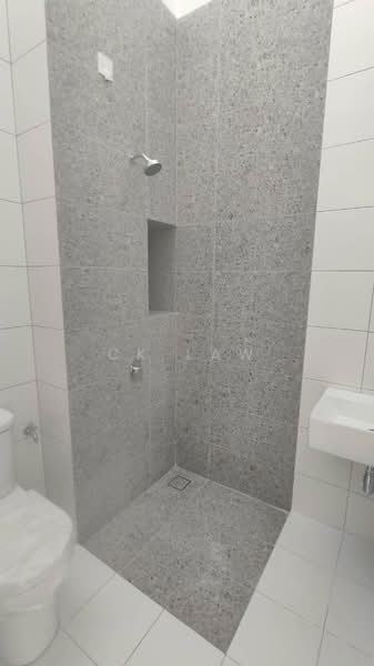 2-storey Terraced House for Rent in Eco Majestic (Semenyih) - CK Law - Bathroom - PropertyGuru.com.my