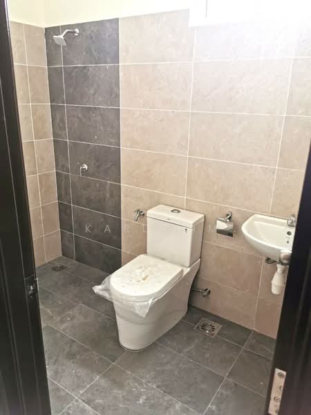 Taman Mutiara Indah Jb untuk Untuk Dijual - RM 898,000, Feb 2026 - Bathroom - PropertyGuru.com.my