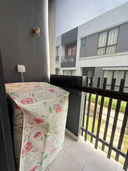 Townhouse for Rent in Eco Ardence (Setia Alam) - Elaine Yap - Balcony - PropertyGuru.com.my